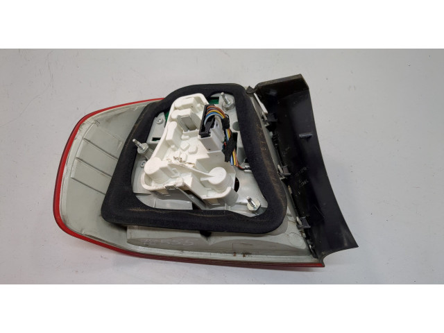 Задний фонарь