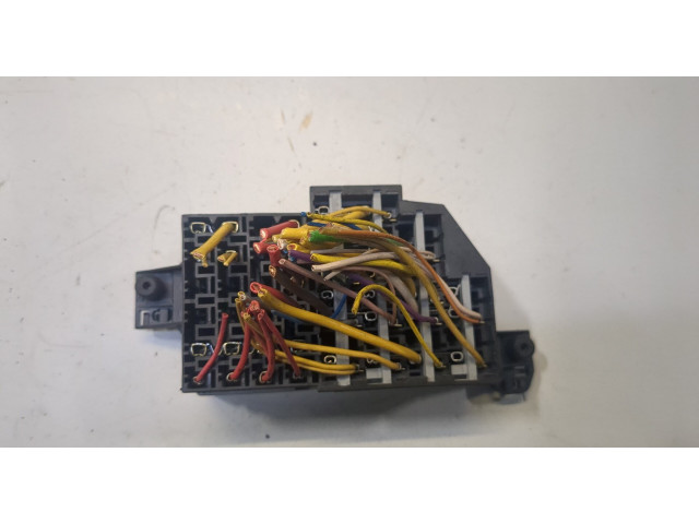 Блок предохранителей Dacia Logan 2004-2012 1.6