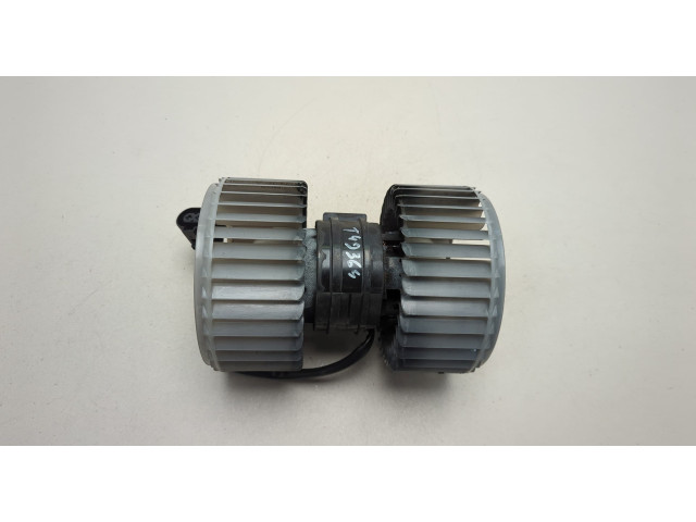 Моторчик печки  Audi A8 (D3) 2002-2010 4E0959101A    4E0959101A   