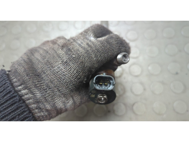 Форсунка топливная Mazda 3 (BL) 2009-2013 0445110259