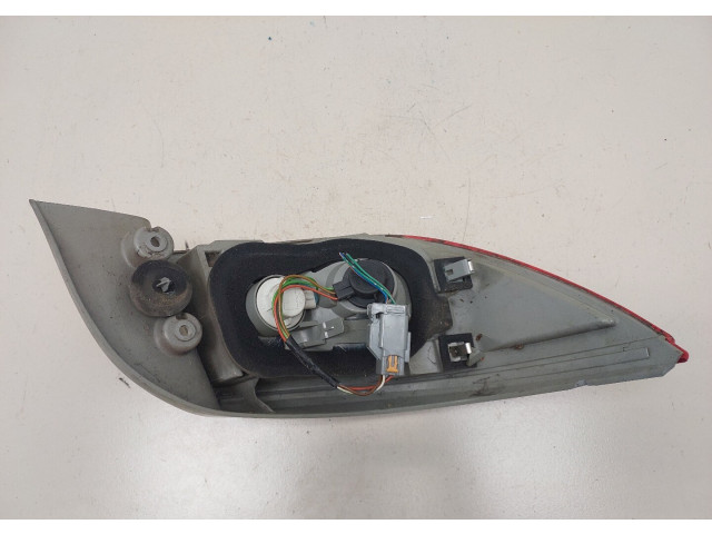 Задний фонарь MN301833