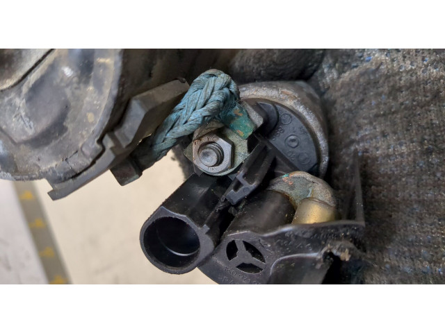 Стартер Volkswagen Caddy 2010-2015 1.6