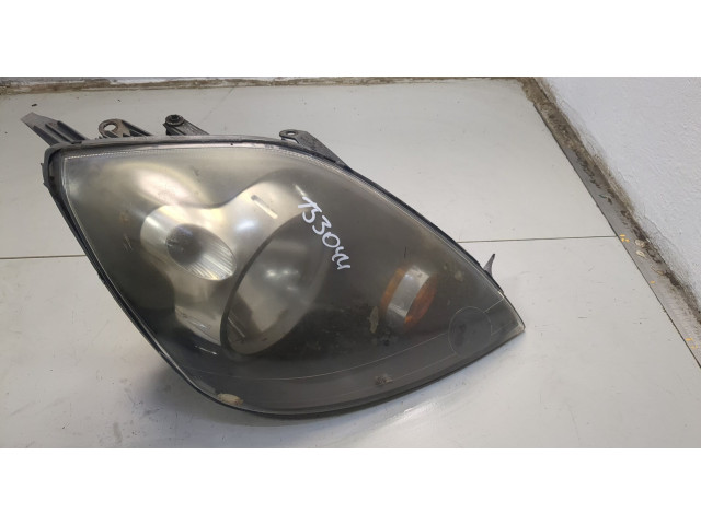 Фара передняя  Ford Fiesta 2001-2007 правая 