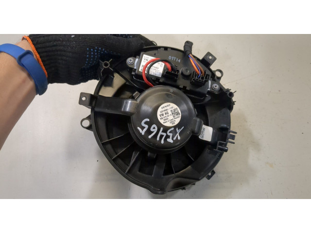 Моторчик печки  Volkswagen Passat 8 2015-        