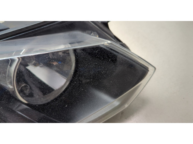 Фара передняя  Volkswagen Golf 6 2009-2012 правая 