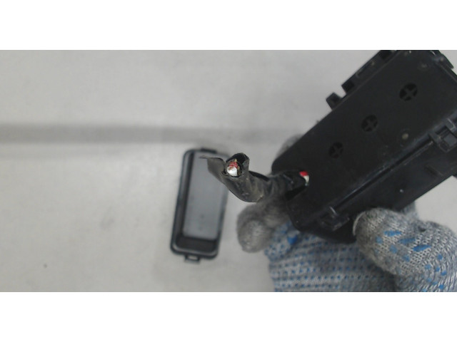 Блок реле Infiniti FX 2008-2012 252309F915 3.5