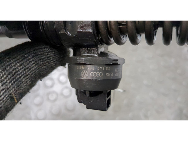 Форсунка топливная Ford Galaxy 2000-2006 038130073BA