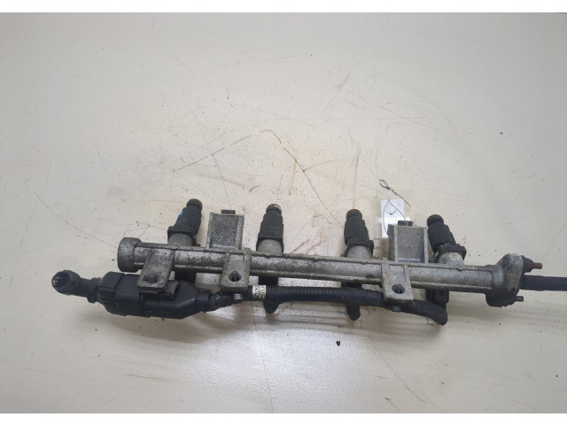 Форсунка топливная Hyundai Getz 3531022600, 3530402800