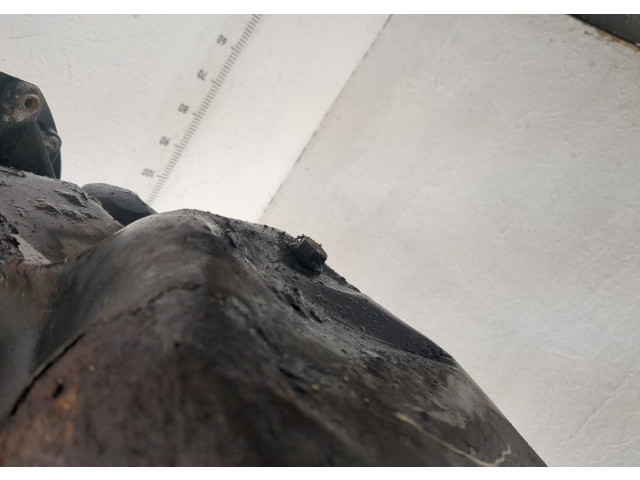 Форсунка топливная  KIA Sorento BL 2002-2011         