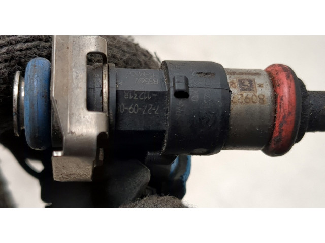 Форсунка топливная Mazda CX-9 2007-2012 CY0113250