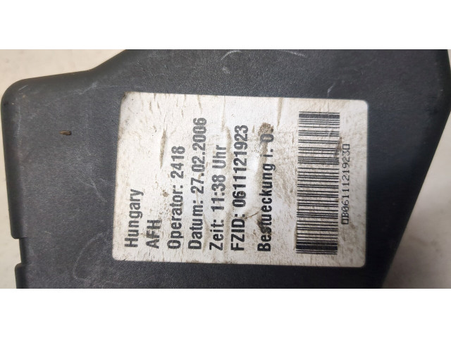 Блок предохранителей Audi A6 (C6) 2005-2011 8D2941824