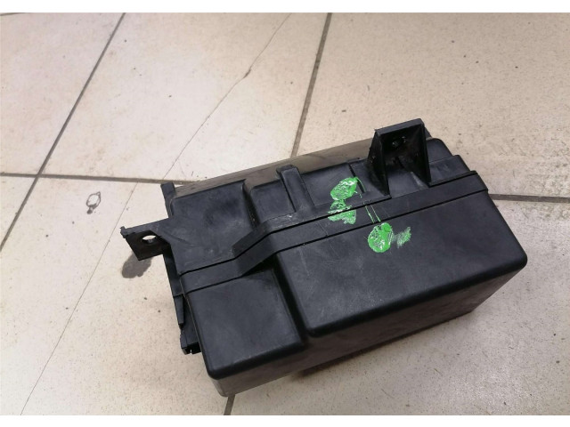 Блок предохранителей Nissan Pathfinder 2004-2014 2.5