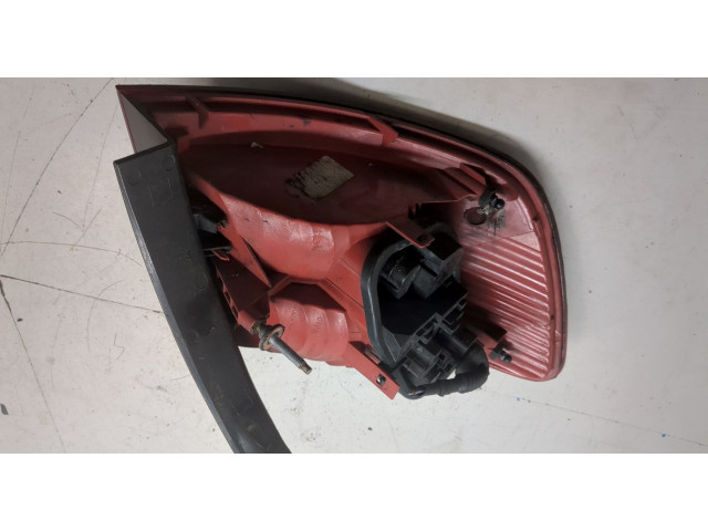 Задний фонарь 4F9945096