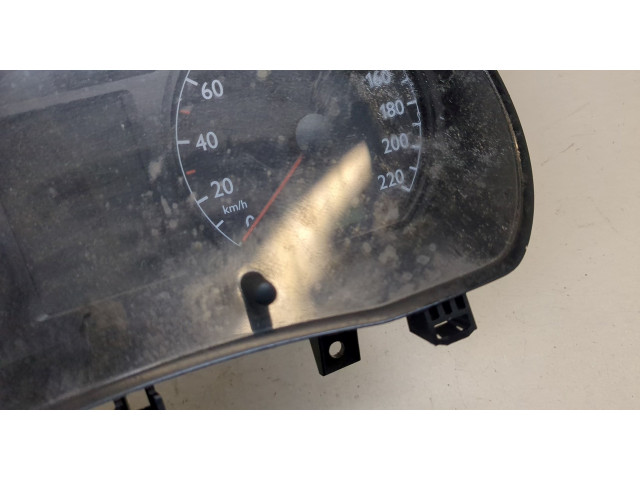 Панель приборов Volkswagen Polo 2001-2005 6Q0920820