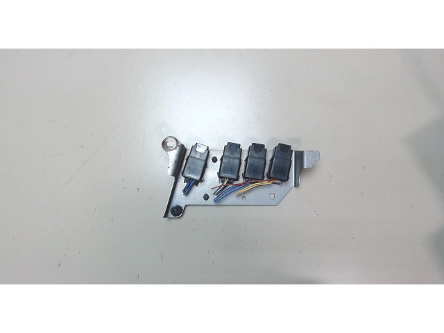 Блок реле Ford Ranger 2006-2012 2.5