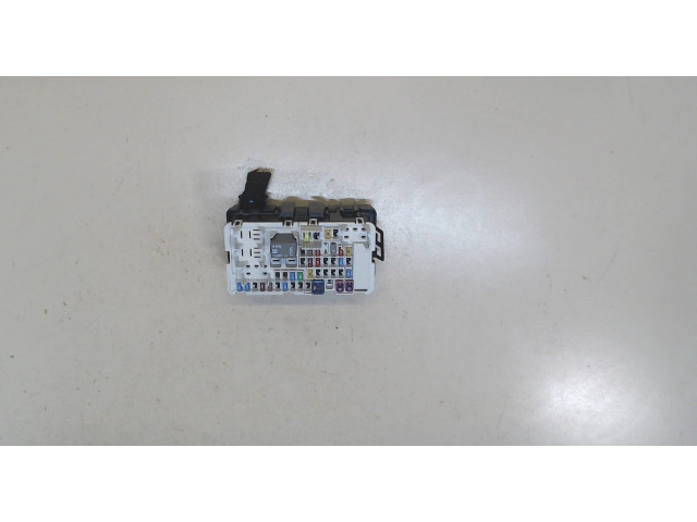 Блок предохранителей Chevrolet Malibu 2015-2018 33172518 1.5