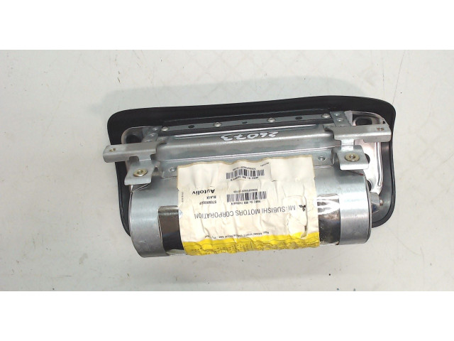 Подушка безопасности переднего пассажира Mitsubishi Carisma