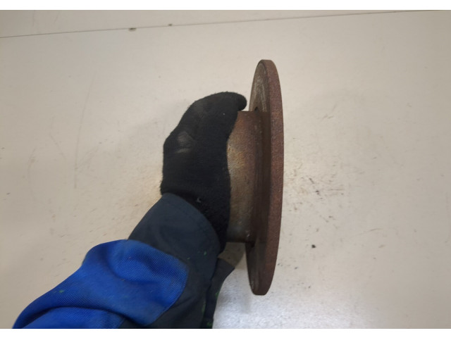 Диск тормозной  Volkswagen Bora 1.6  задний         