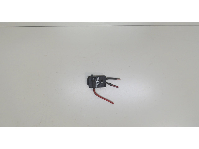 Блок предохранителей Saab 9-3 2002-2007 K9920391 1.9