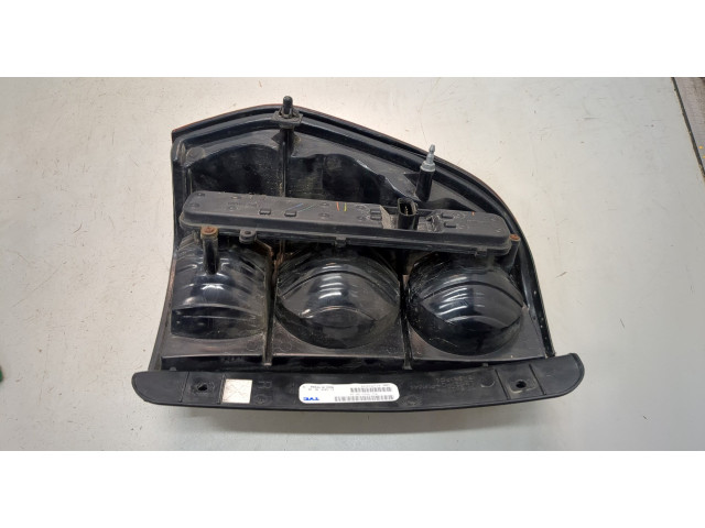 Задний фонарь     15131579     