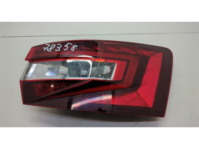 Задний фонарь          