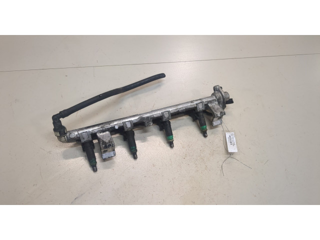 Форсунка топливная  Volvo S40 2004-         