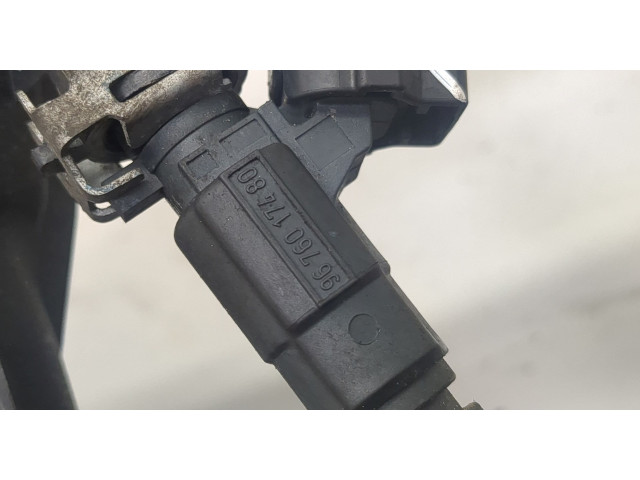 Форсунка топливная Peugeot 2008 2013-2019