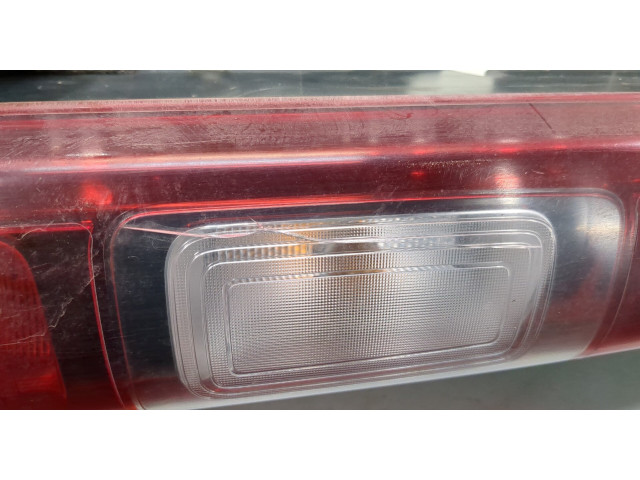 Задний фонарь          