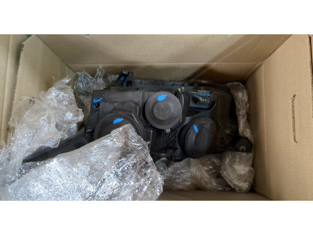 Фара передняя Citroen C3 picasso 2009-2017 правая