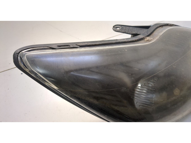 Фара передняя  Ford Focus 2 2008-2011 правая 