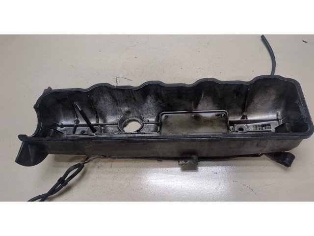 Клапанная крышка двигателя ДВС Mitsubishi Pajero 1990-2000 2.5