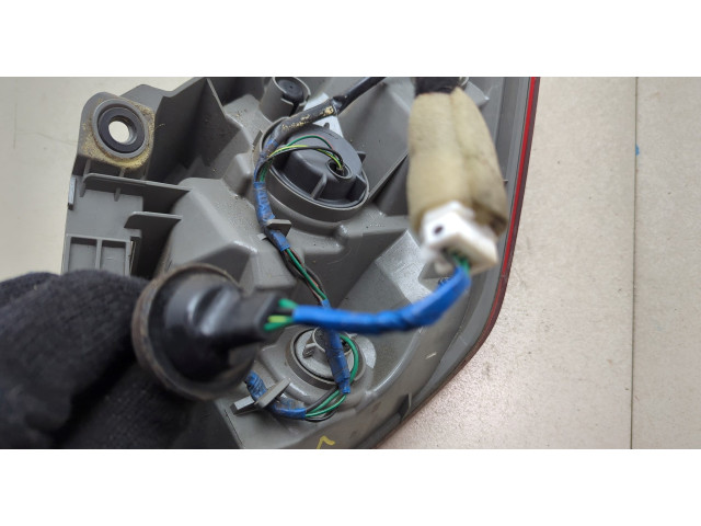 Задний фонарь          