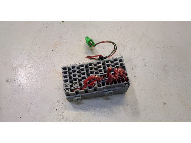 Блок предохранителей Volvo XC90 2002-2006 3.2