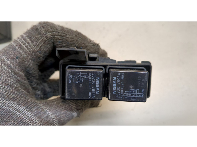 Блок реле  Infiniti G 2006-2013         