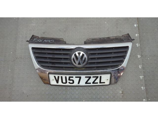 Решетка радиатора Volkswagen Passat 6 2005-2010 3C0853651AD