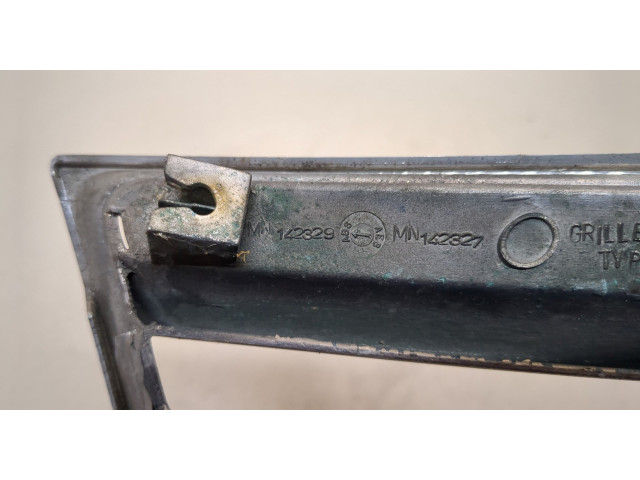 Решетка радиатора  Mitsubishi L200 2006-2015          