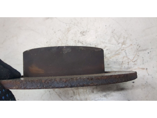 Диск тормозной Volkswagen Golf 5 2003-2009 задний