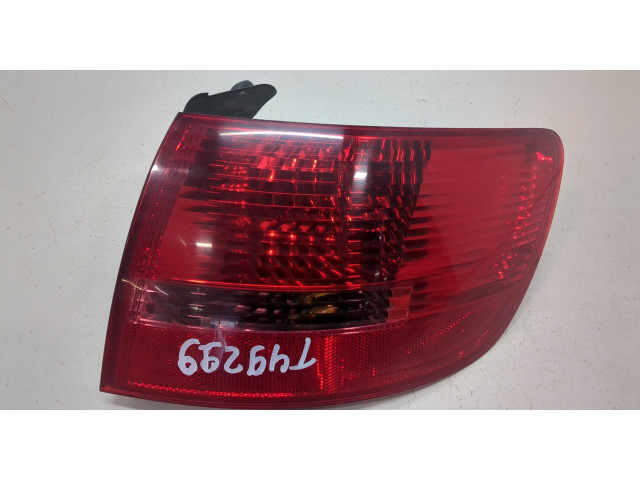 Задний фонарь