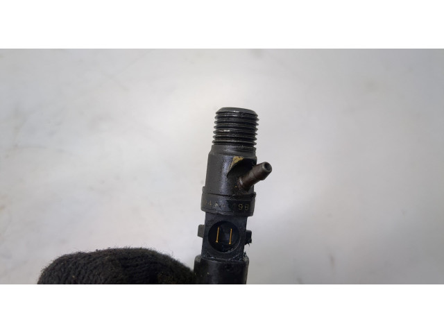 Форсунка топливная Renault Clio 2005-2009 166001137R, 7711497343