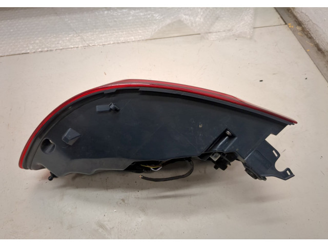 Задний фонарь          