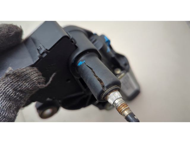 Моторчик заднего дворника  Volkswagen Lupo      