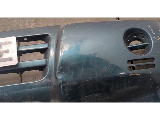 Бампер Mitsubishi Pajero / Montero 2000-2006 передний