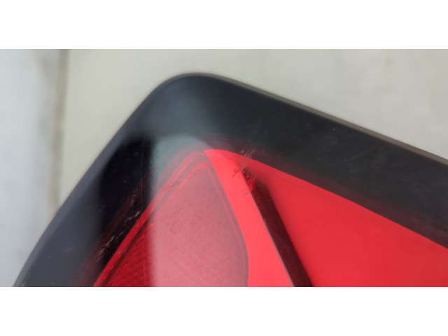 Задний фонарь 84379499