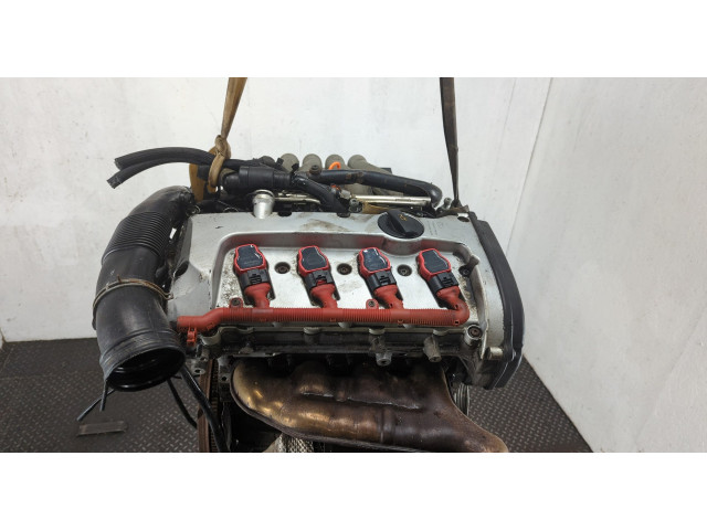 Форсунка топливная  Audi A6 (C5) 1997-2005    06B133551T, 058133681C     