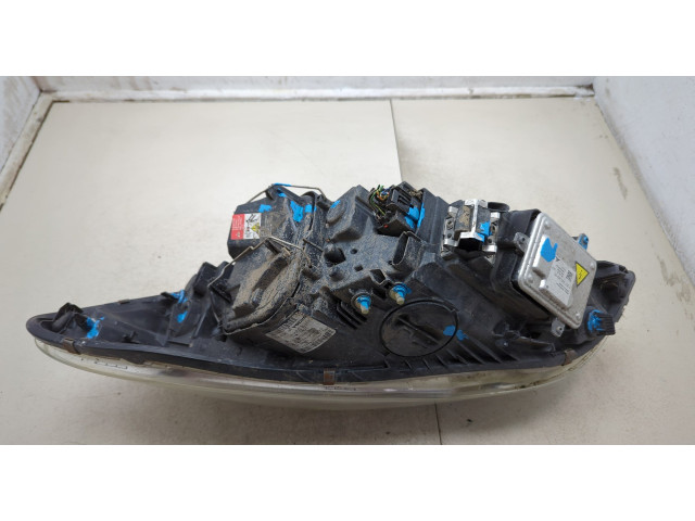 Фара передняя Volvo C70 2006-2009 правая