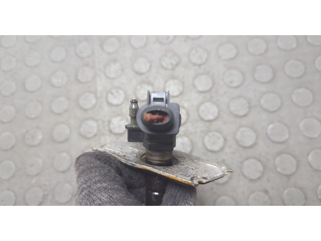 Форсунка топливная  Volkswagen Passat 6 2005-2010    03L130277, 0445116030     