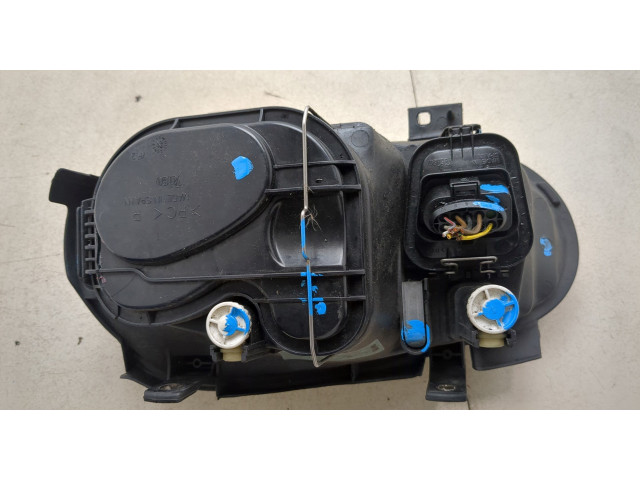 Фара передняя  Volkswagen Golf 4 1997-2005 правая 