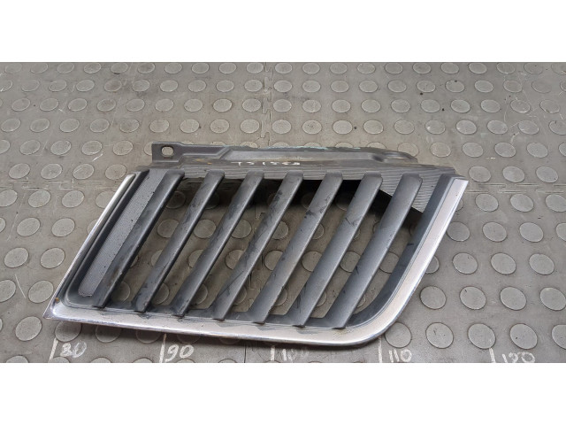 Решетка радиатора Mitsubishi L200 2006-2015 7450A188