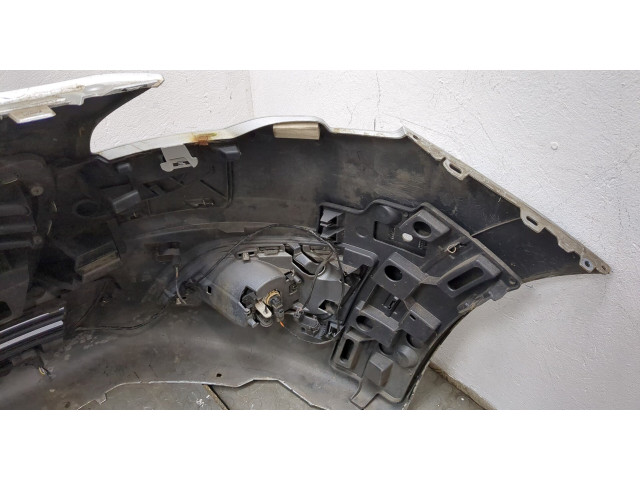 Бампер  Peugeot 5008 2009-2016 передний   