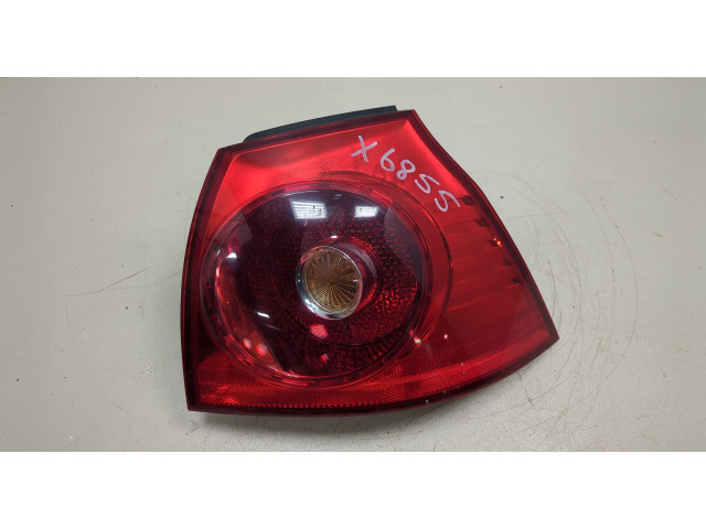 Задний фонарь 1K6945096AA